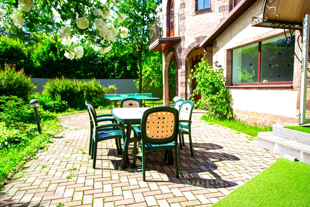 Дом с роскошным бассейном и 2 видами бань