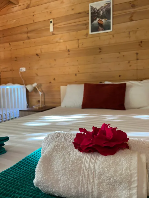 Уютный эко-коттедж под ключ Домик в деревне