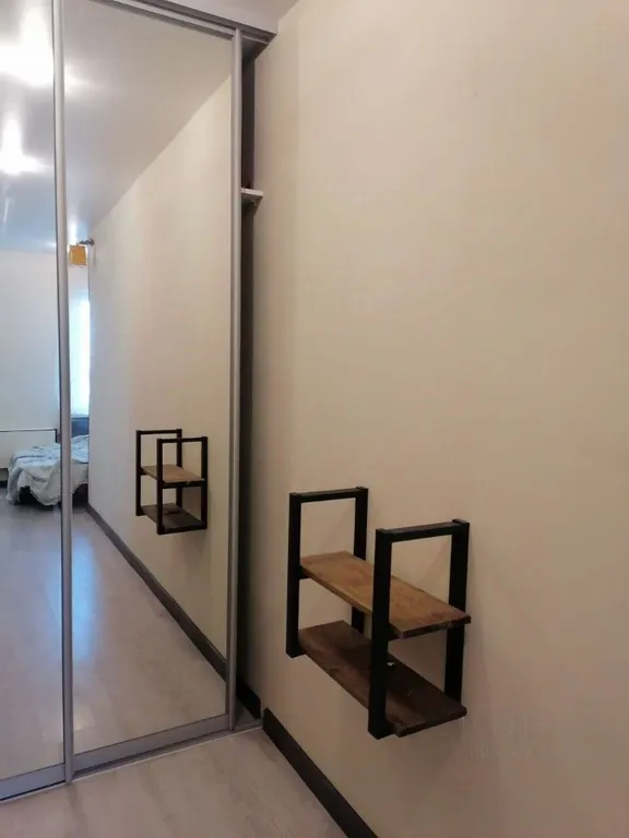 Студия с панорамным видом на Волгу