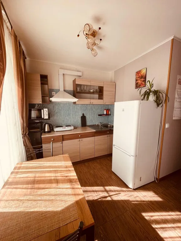 1 комнатная квартира в тихом районе с озером (3 гостя)