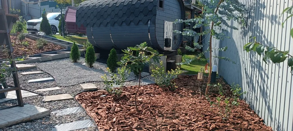 Уютный дом с теплым бассейном, дровяной баней и сибирским чаном