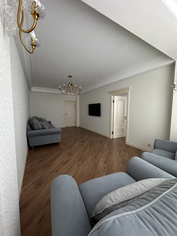 Трёхкомнатная квартира с дизайнерским ремонтом