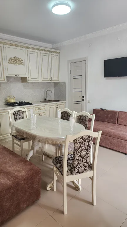 Уютная квартира в красивом месте — аренда посуточно в Витязево