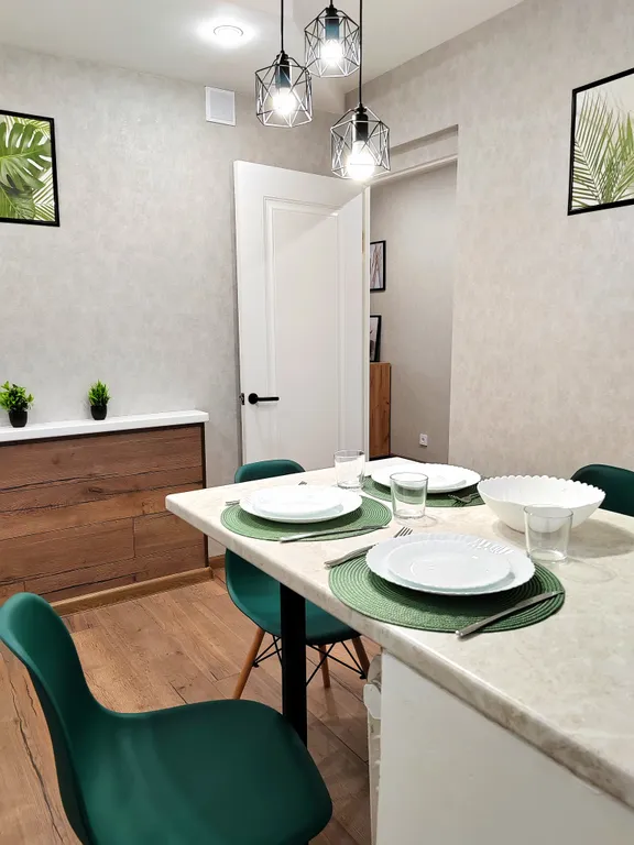 Стильная квартира с дизайнерским ремонтом курортный стиль в центре