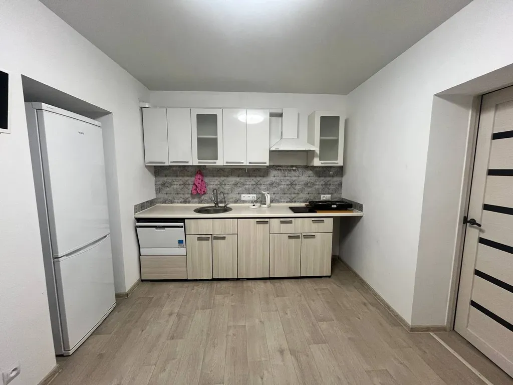 Квартира Комфортная однокомнатная квартира возле ж\д вокзала — Симферополь