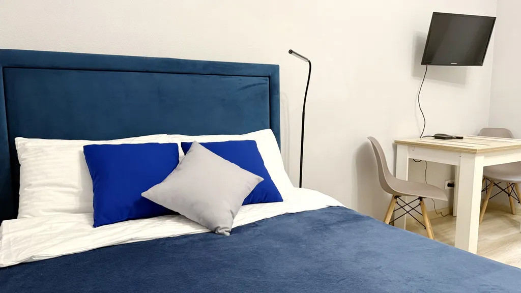 Уютная студия около ТРЦ Галерея