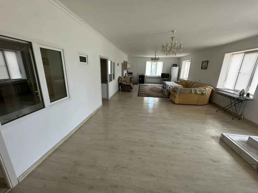 6-комнатный Дом