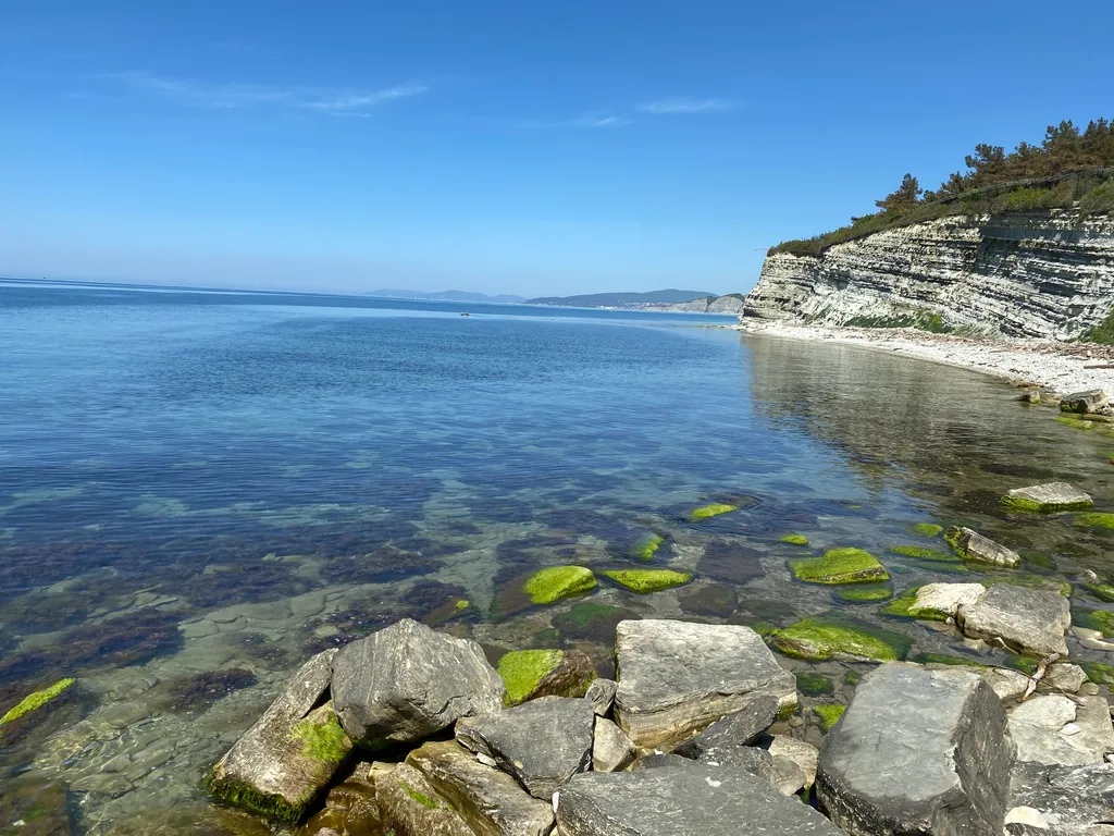 Дивное море рядом