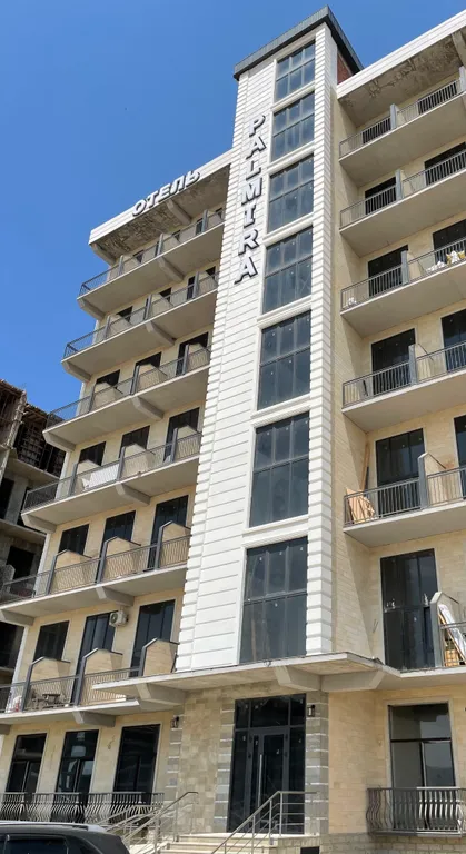 Апартаменты на берегу Каспийского моря с видом на горы