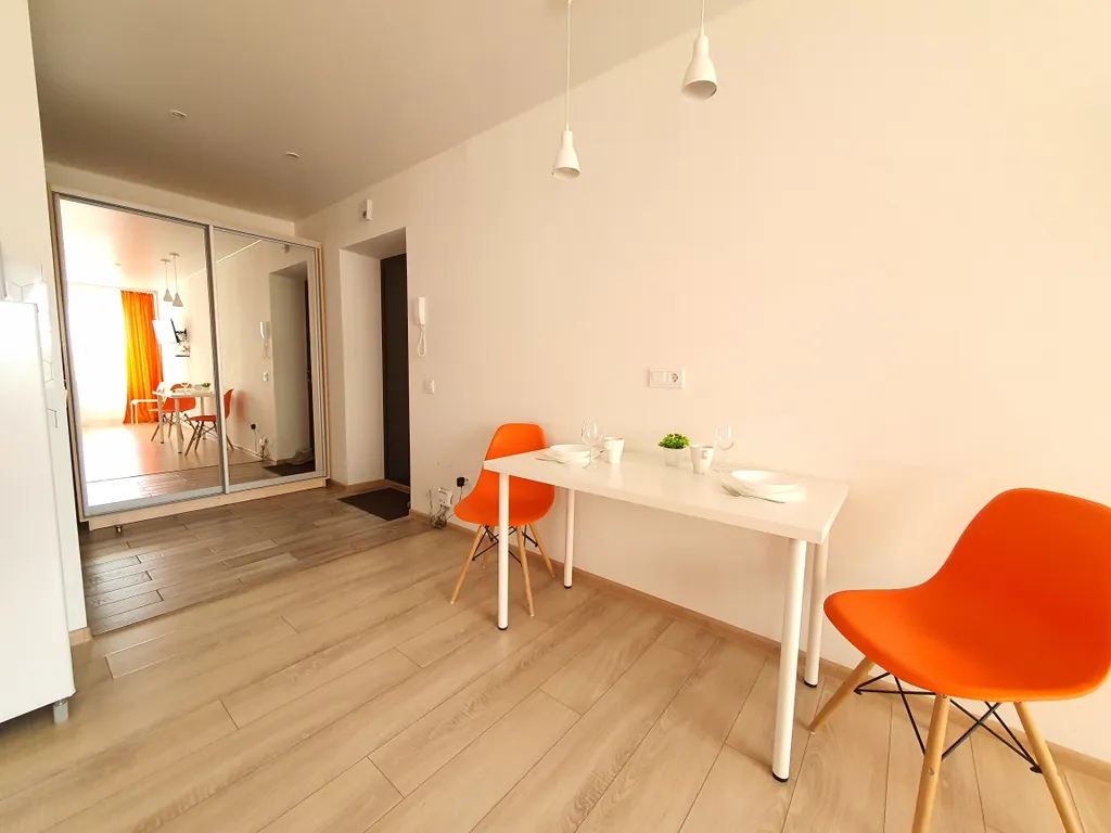 Студия живи ярко