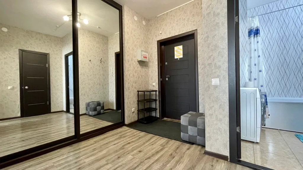 Квартира Просторная квартира, напротив ТЦ Планета — Красноярск