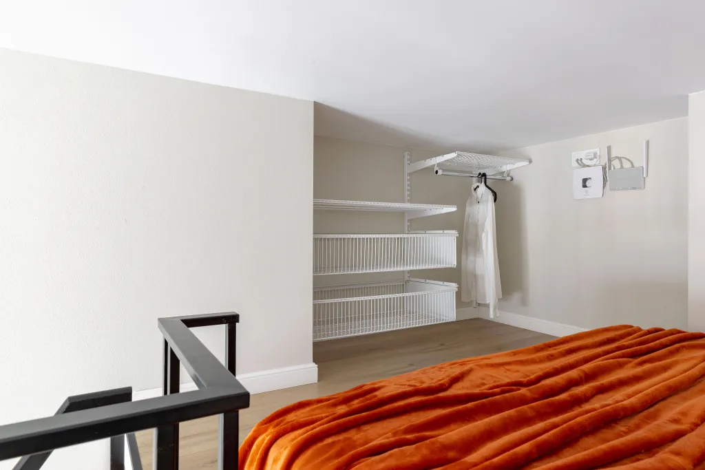 Квартира Квартира Новая дизайнерская студия Orange Room у Невского проспекта — Санкт-Петербург