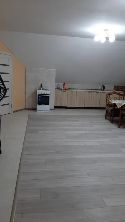 Дом по этажно, отдельным входом