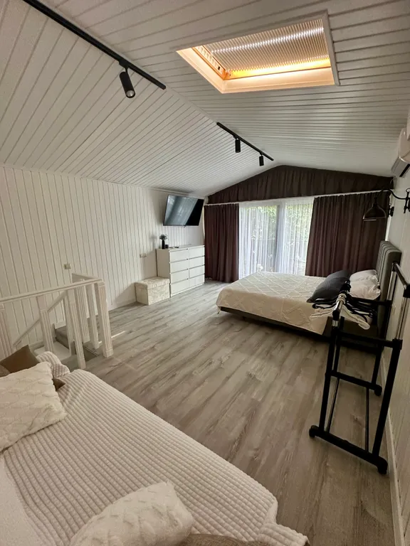 Коттедж Домик под черешней — Геленджик