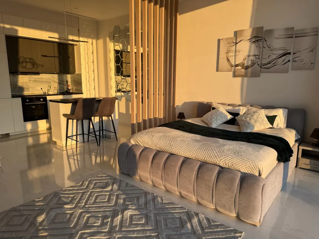 Квартира Квартира Sky City Moscow Уютная студия с Аэрохоккеем в Москва Сити. — Москва