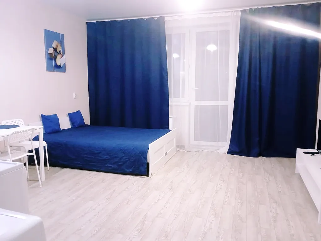 Студия на Взлетки у ТРЦ Планета