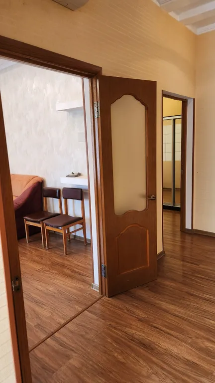 Дом с отдельным двором рядом с Театральной площадью