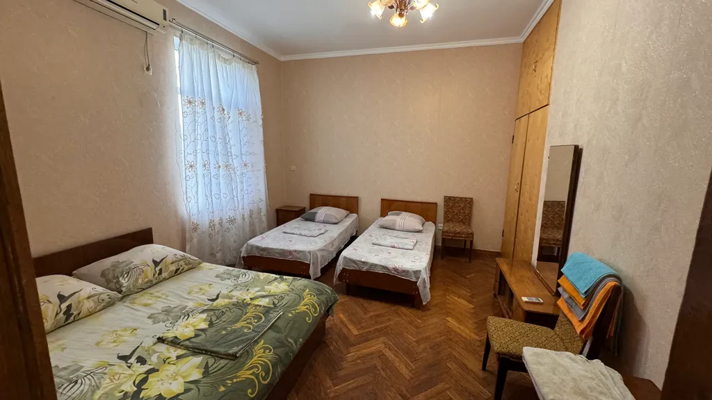 Коттедж Отличный дом — Сухум