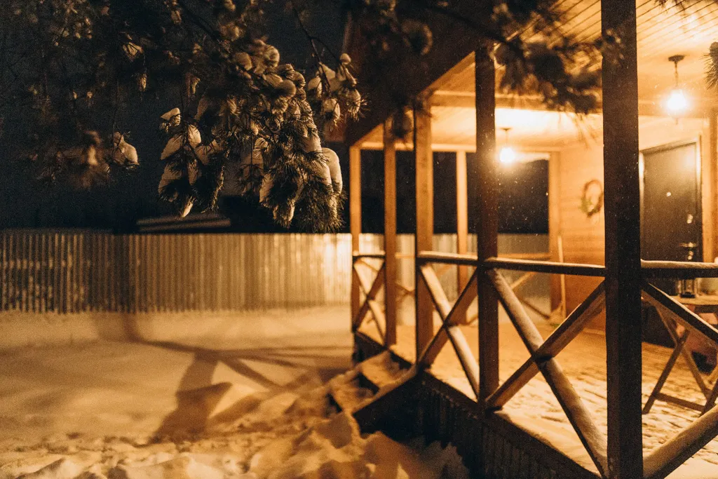 Большой дом с душой у соснового леса