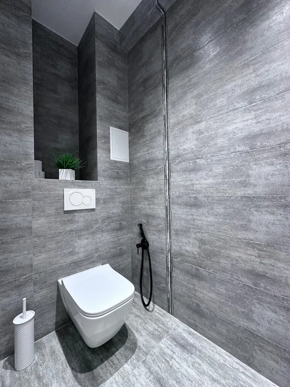 3-комнатная Люкс на Энтузиастов