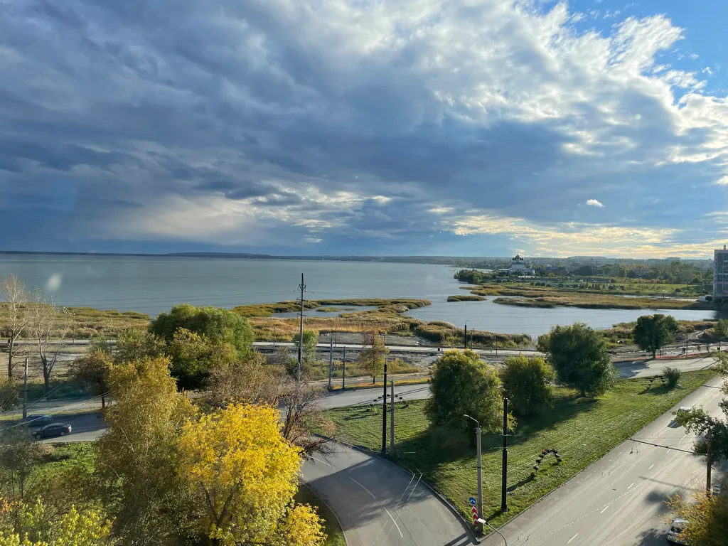 Квартира с видом на озеро Смолино