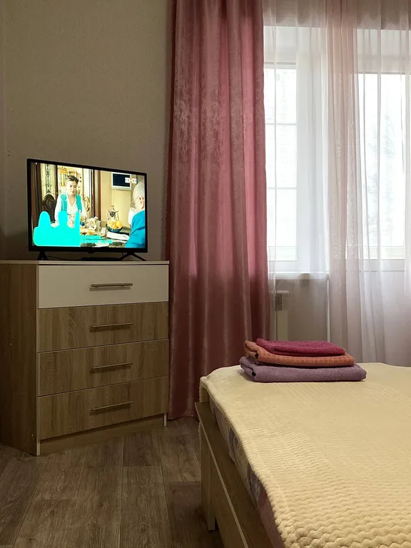 Уютная двухкомнатная квартира на набережной