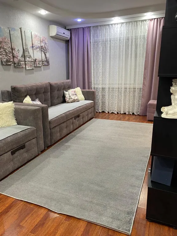 Уютная двухкомнатная квартира в центре города со всеми удобствами