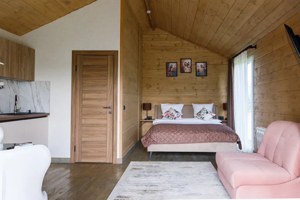 Коттедж 44м в лесу у пруда