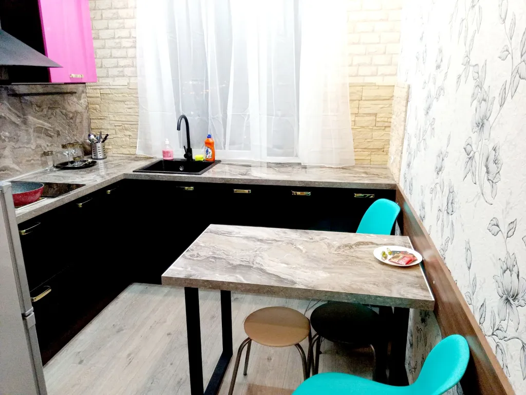 3-х комнатная квартира с хорошим ремонтом, Октябрьский район