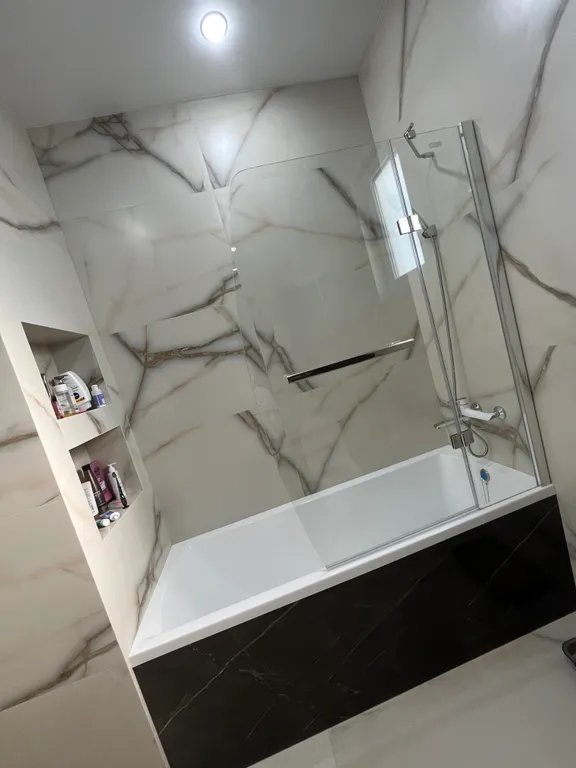 Новый дом с бассейном