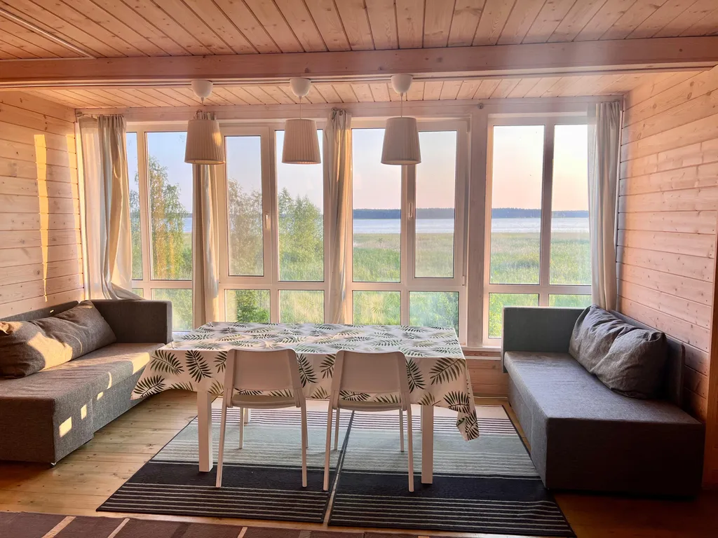 Квартира Номер с 3-мя спальнями
С видом на озеро и закат — аренда посуточно в Осташков (Селигер)