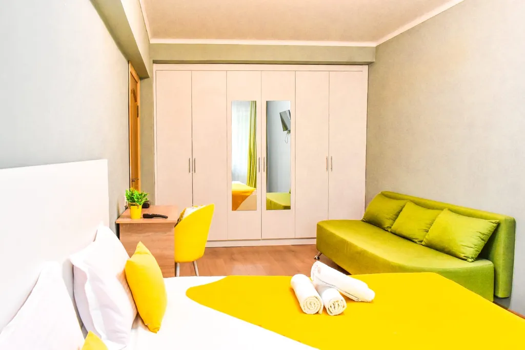 Евро-двухкомнатная квартира для всей семьи — аренда посуточно в Алматы