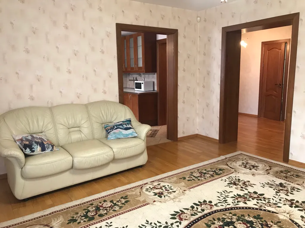 Квартира Просторная уютная квартира 100кв.м, недалеко от метро и центра — Казань