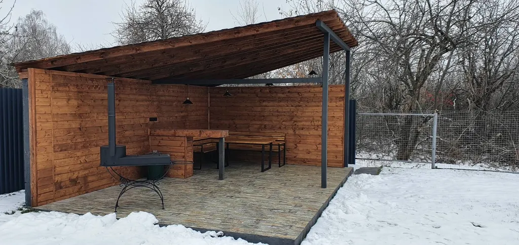 Дом-треугольник в загородном комплексе FoxWay