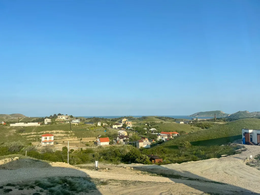 Купольный дом с видом на горы и море