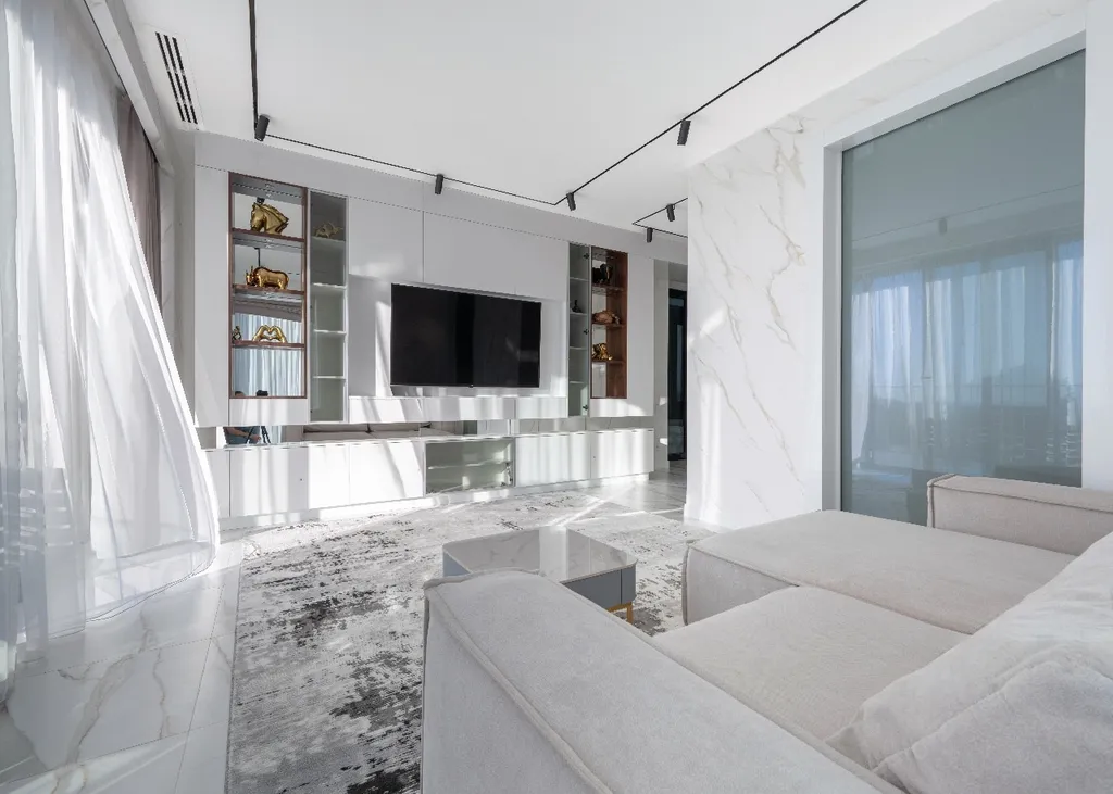 Современная вилла с красивым видом на море