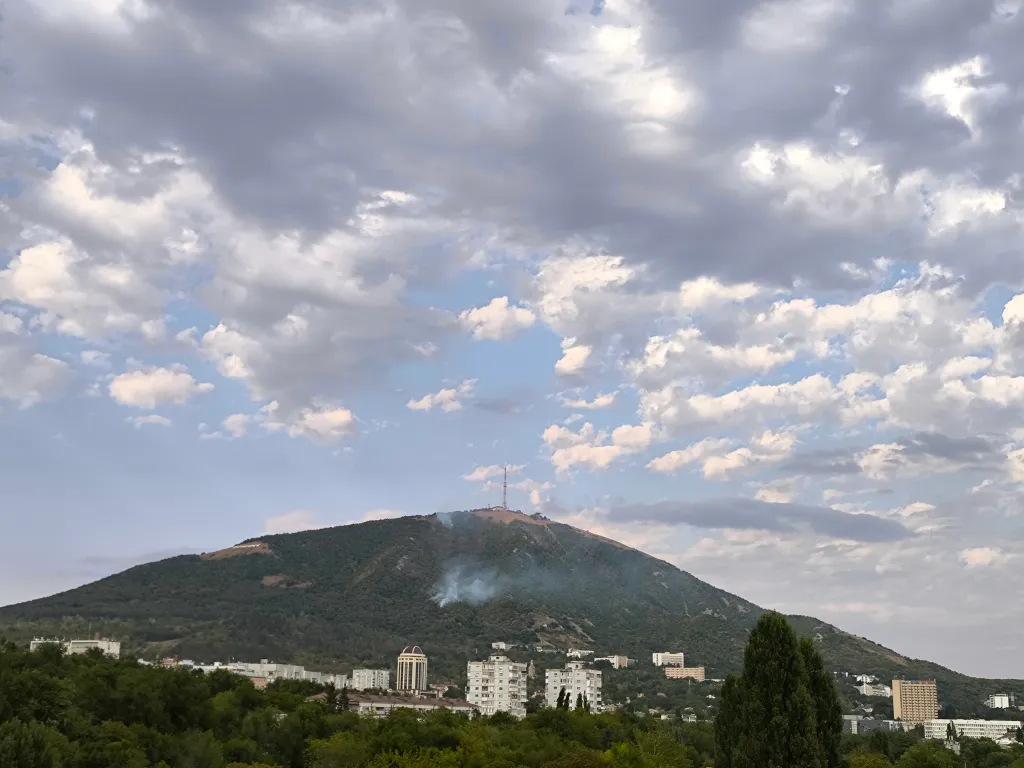 Апартаменты в ЖК Михайловский с панорамным видом на горы