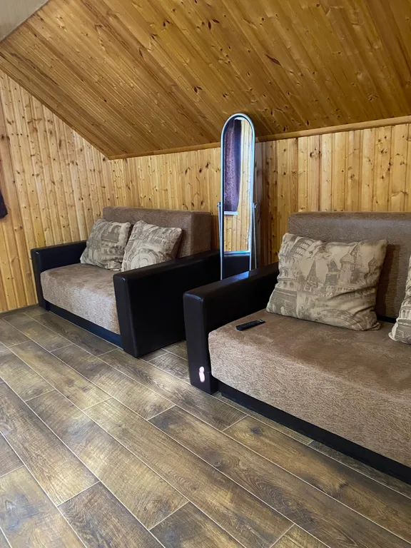 Коттедж Домик у Эллис 2-х этажный коттедж — Кучугуры