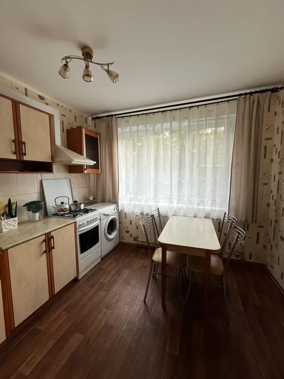 Квартира Уютная квартира, 4 спальных места, отличное расположение, тихий двор — Сланцы