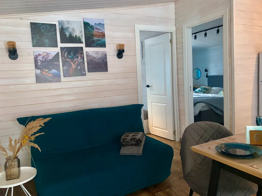 Семейная дача с сауной и камином