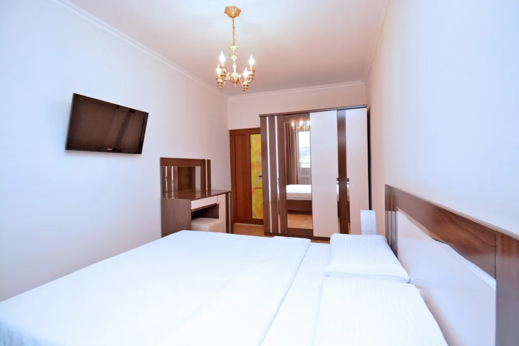 Уютная квартира на площади Сахарова (в самом сердце города)