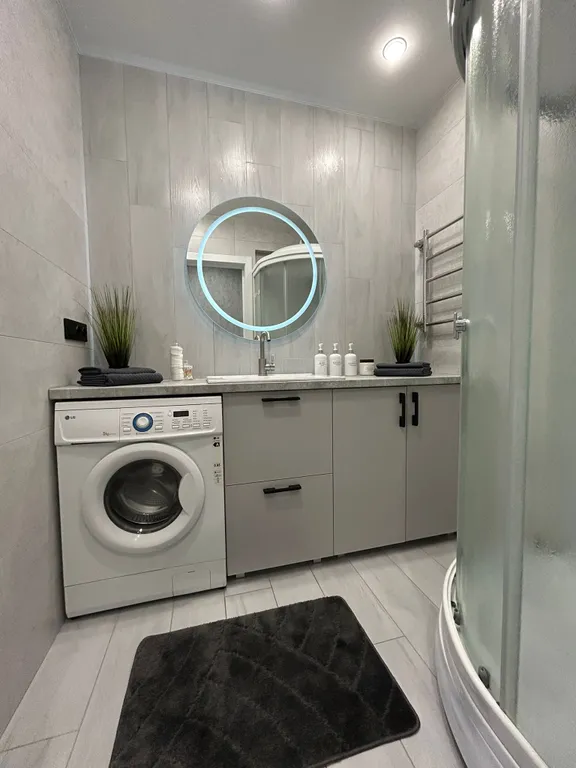 Уютная квартира с панорамными окнами