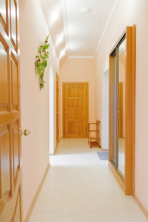 Уютная 2-х комнатная квартира с большой кухней