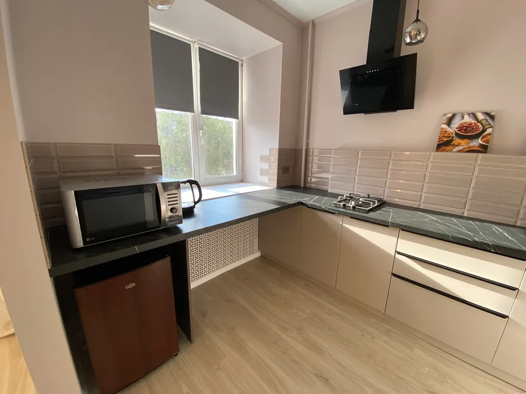 Трёхкомнатная квартира в центре с новым ремонтом