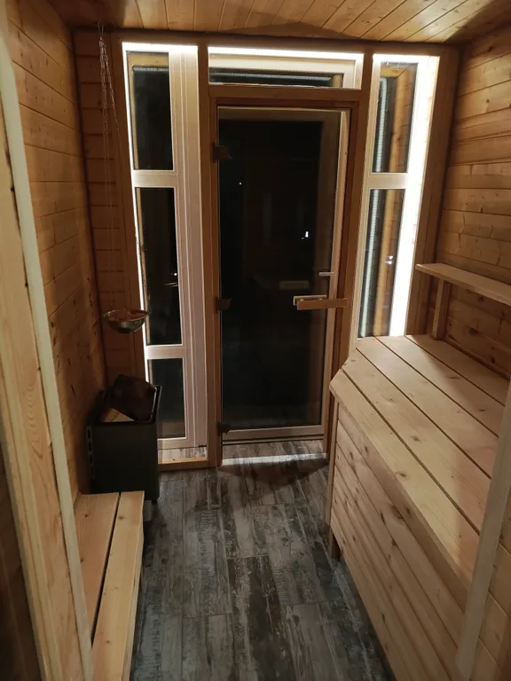 Коттедж с горячим бассейном