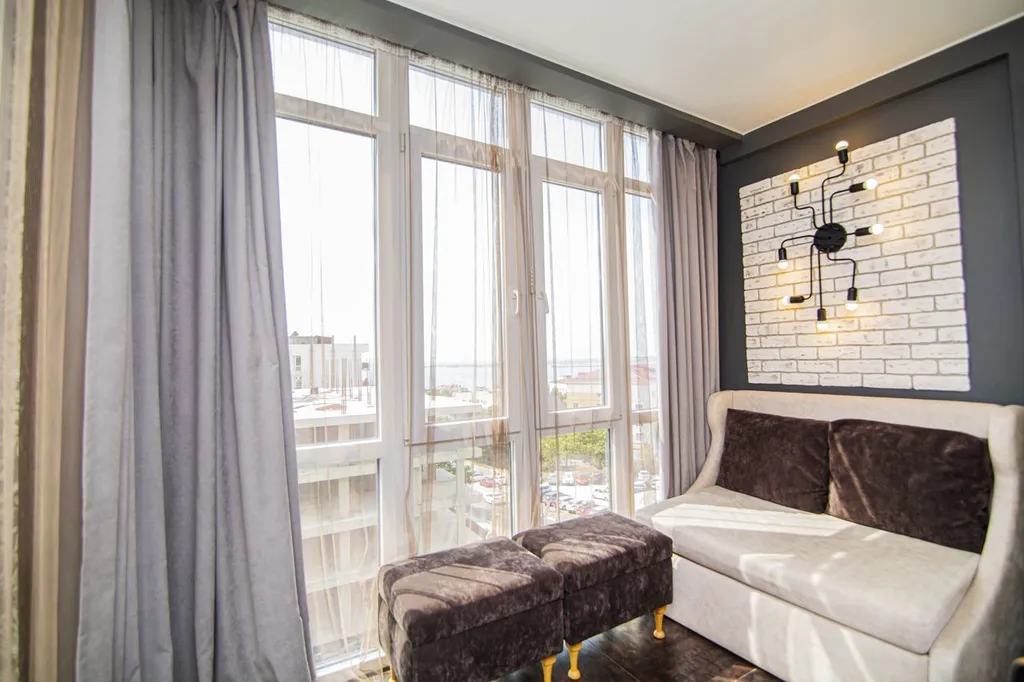 Квартира Квартира Дизайнерская евродвушка "Лофт в Ривьере" — Геленджик