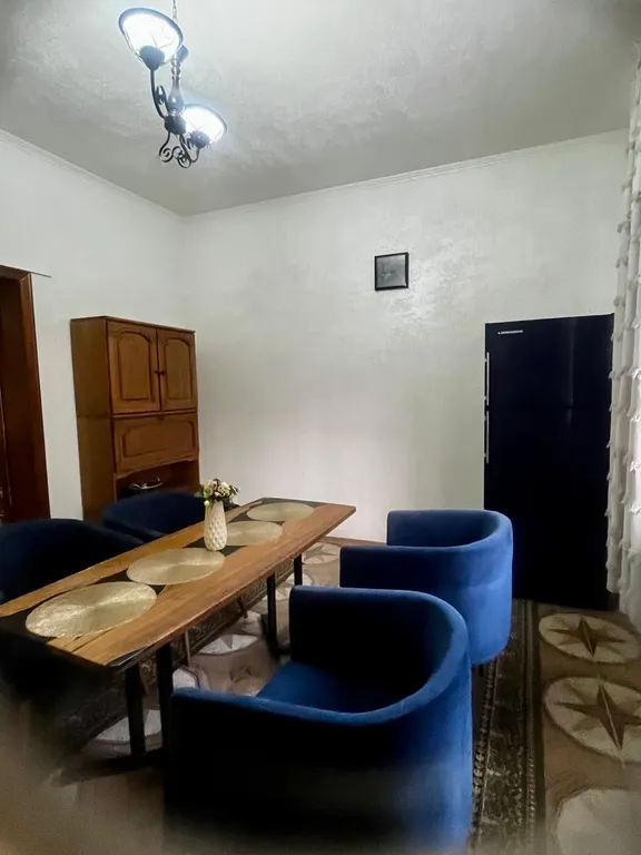 Большой уютный дом