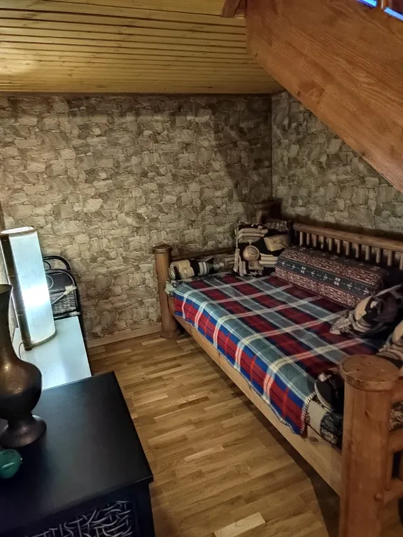 Коттедж Дом для отдыха в живописном месте — Луга