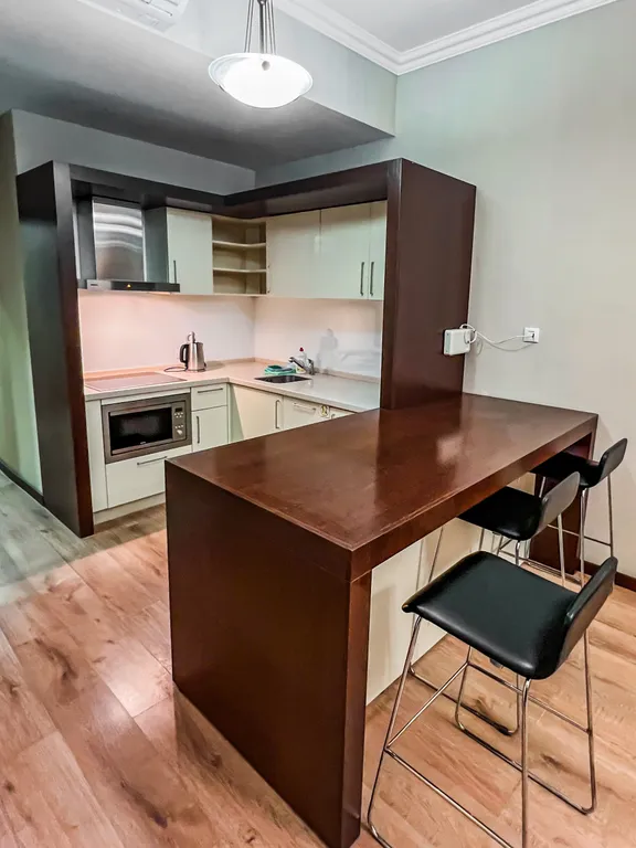 Просторные апартаменты на "набережной Времена года"