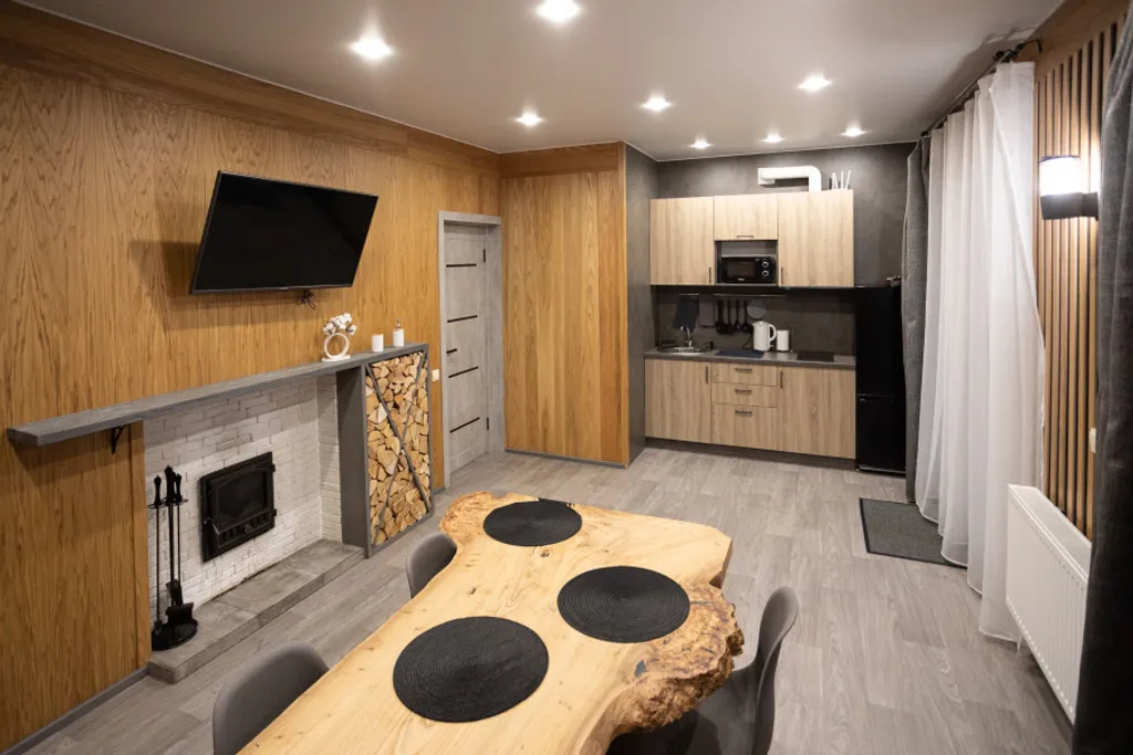 Коттедж с баней и горячей купелью